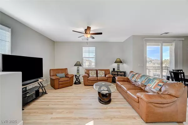 Las Vegas, NV 89118,6255 W Arby AVE #193