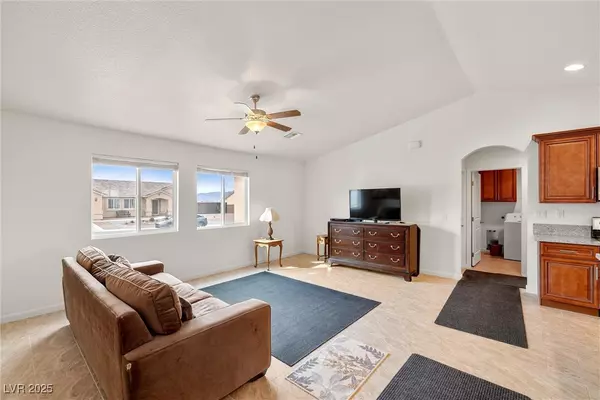 Pahrump, NV 89060,672 Lampshire LN