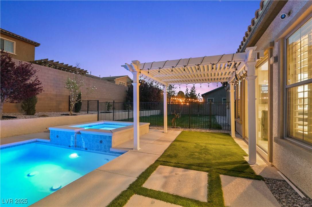 Henderson, NV 89074,2804 Candelaria DR