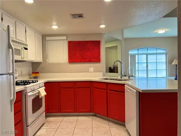 Las Vegas, NV 89147,7400 W Flamingo RD #2058