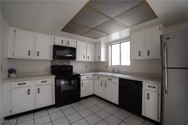 Las Vegas, NV 89121,3467 Garden East DR
