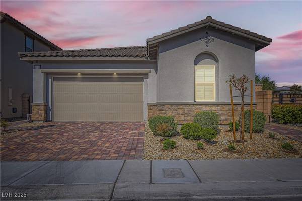 8833 Highland Skye DR, Las Vegas, NV 89166
