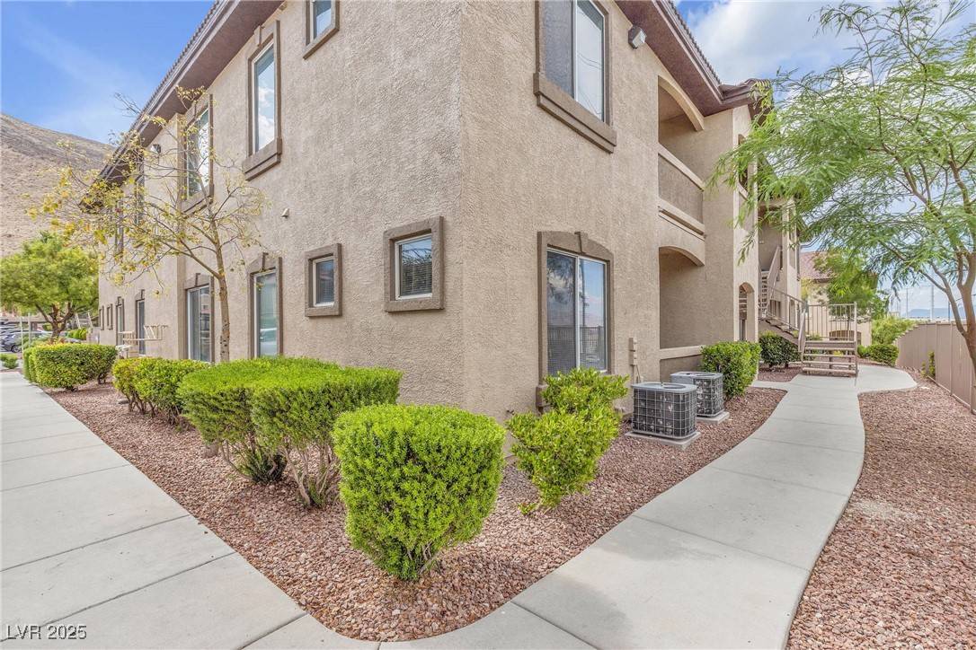 Las Vegas, NV 89129,3544 Desert Cliff ST #102