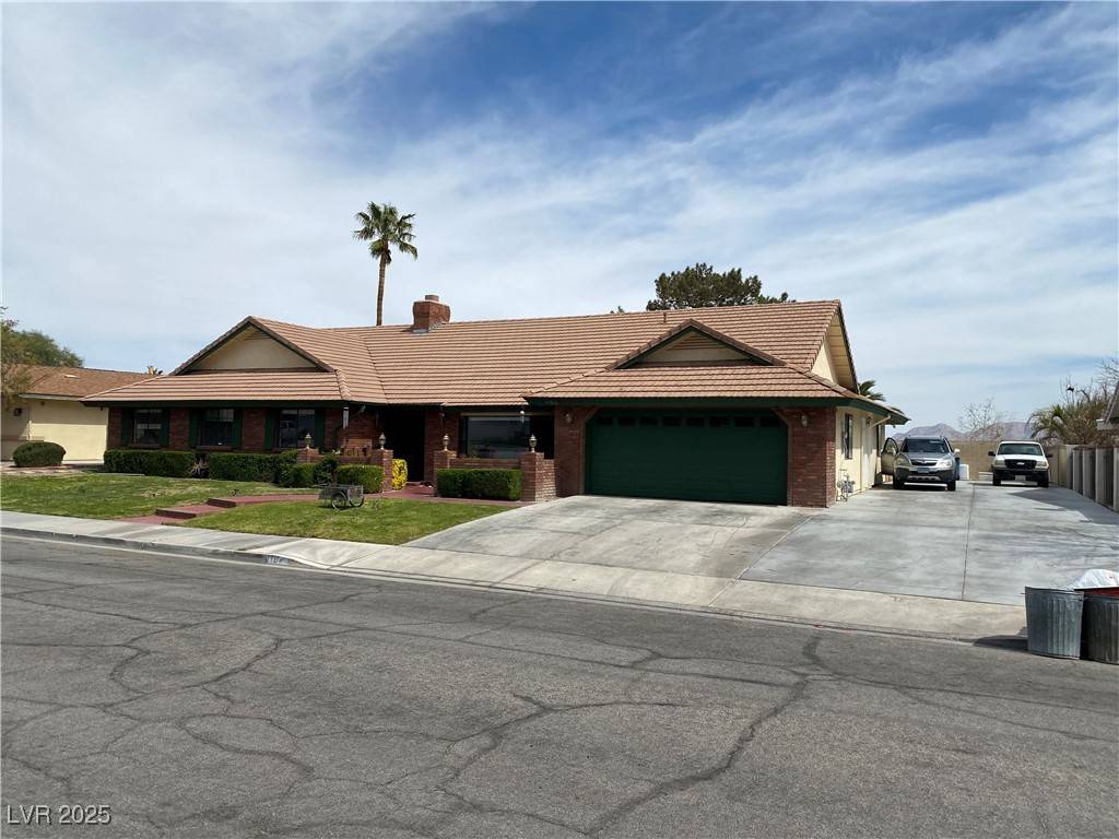 Las Vegas, NV 89108,1104 Oak Tree LN