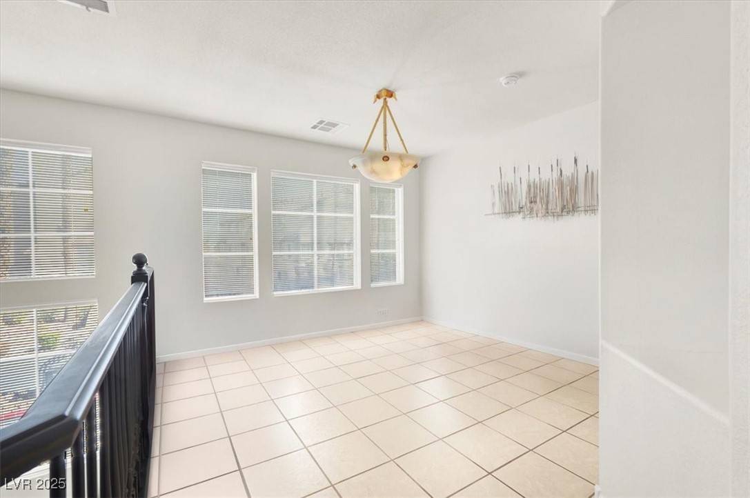 Las Vegas, NV 89128,8426 Sluman CT