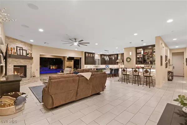 Las Vegas, NV 89129,9117 Hickam AVE
