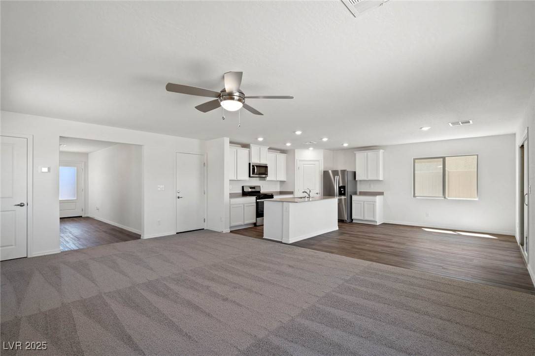 Las Vegas, NV 89156,6767 Violet Cascade AVE