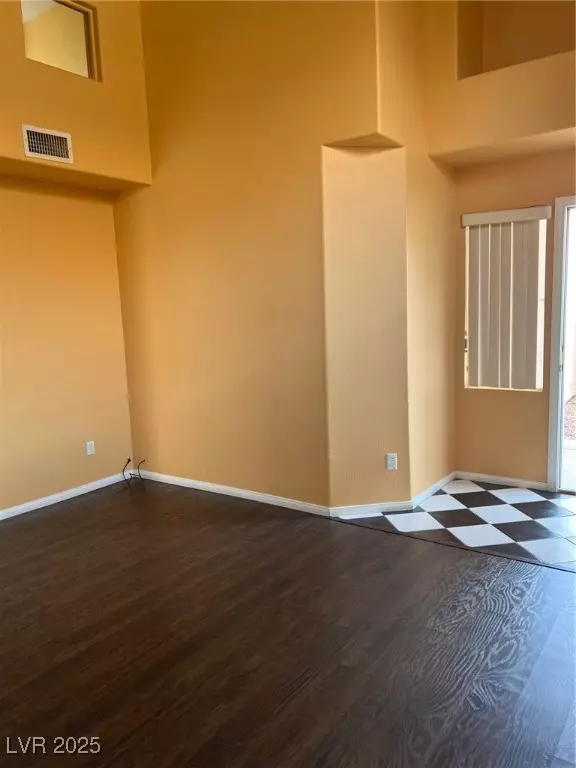Las Vegas, NV 89144,212 SILVER CASTLE ST #NA