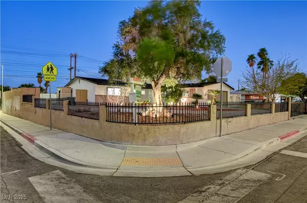 Las Vegas, NV 89104,1401 S 17th ST