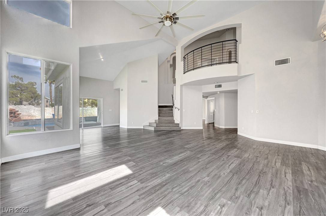 Las Vegas, NV 89128,8132 Bay Harbor DR