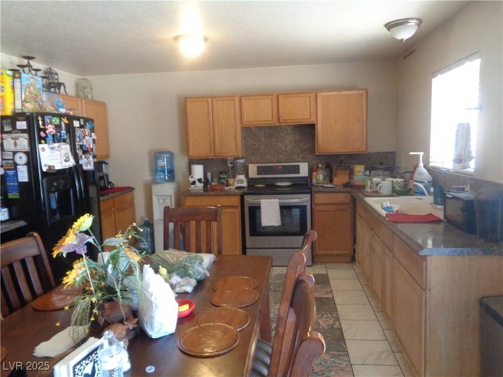 Las Vegas, NV 89121,3127 Aloha AVE