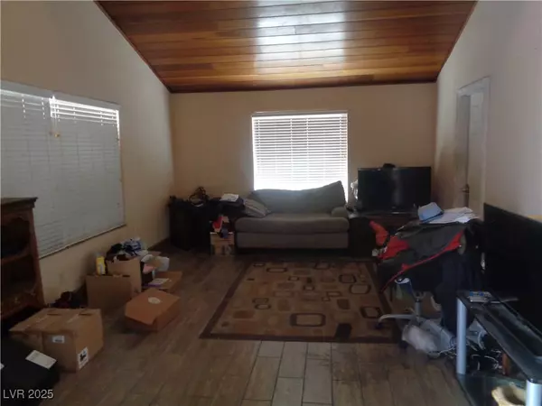 Las Vegas, NV 89121,3127 Aloha AVE