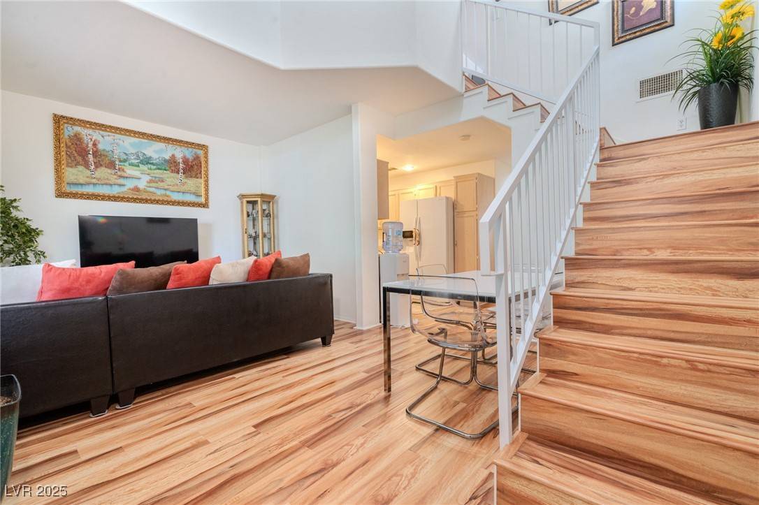 Las Vegas, NV 89118,5771 Ritter LN