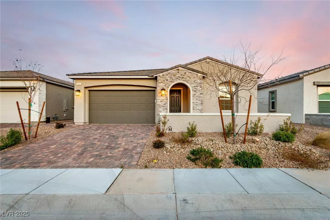 Henderson, NV 89011,76 Tatahatso Point ST