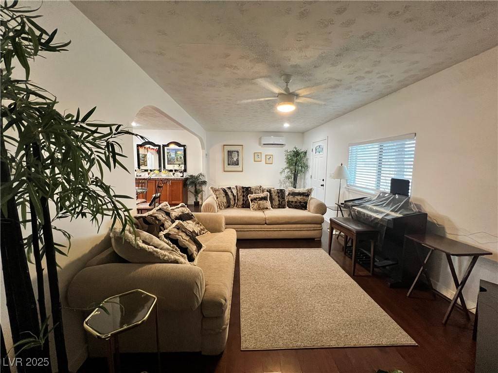 Pahrump, NV 89048,4861 Pahrump Valley BLVD