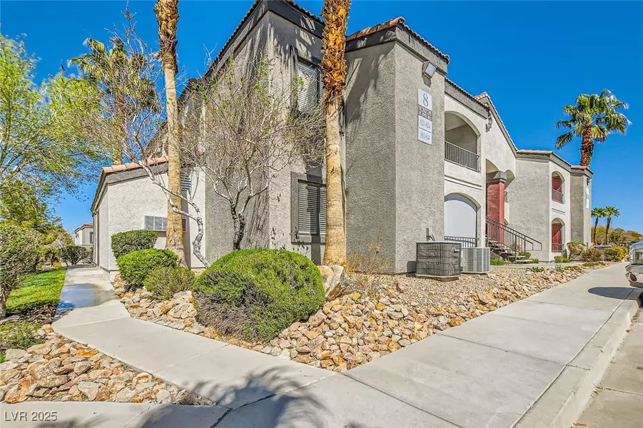 950 Seven Hills DR #814, Henderson, NV 89052