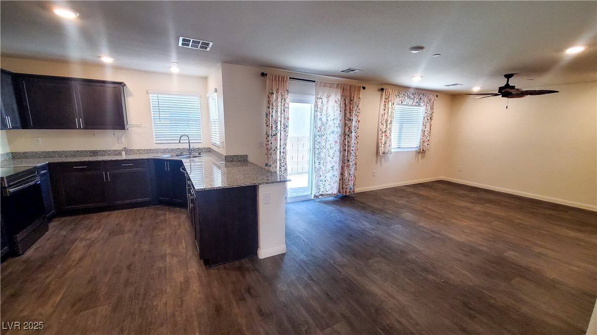 North Las Vegas, NV 89086,2765 Frosted Teal AVE