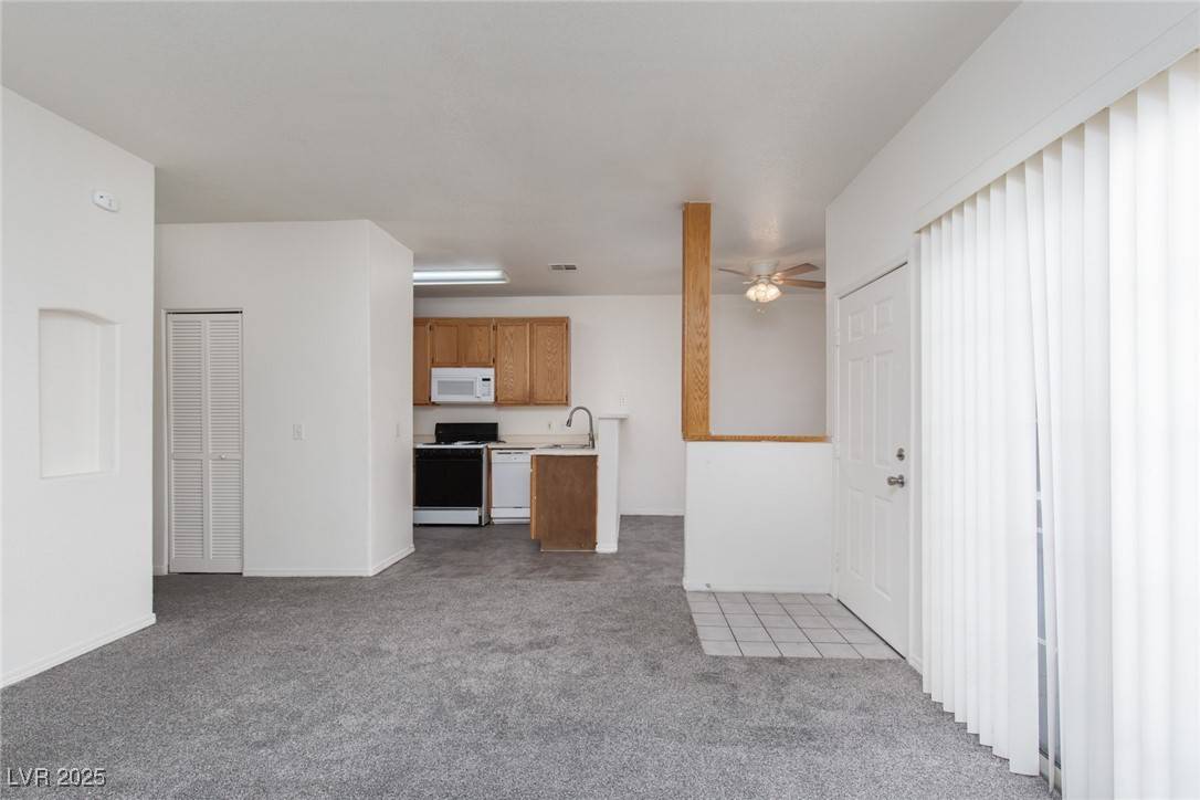 Las Vegas, NV 89115,4730 E Craig RD #1097