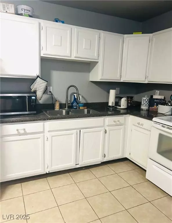 Henderson, NV 89015,228 E Van Wagenen ST