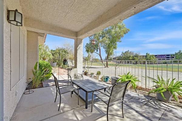 4932 Forest Oaks DR, Las Vegas, NV 89149