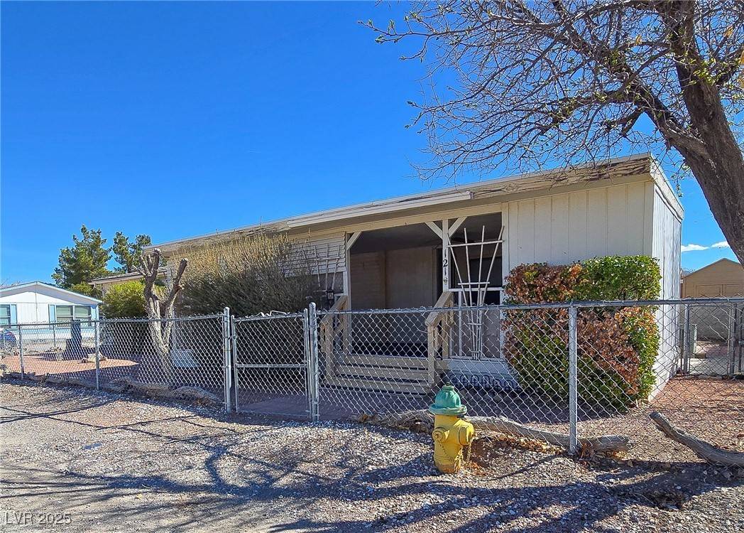 121 Tonopah TRL, Pahrump, NV 89048