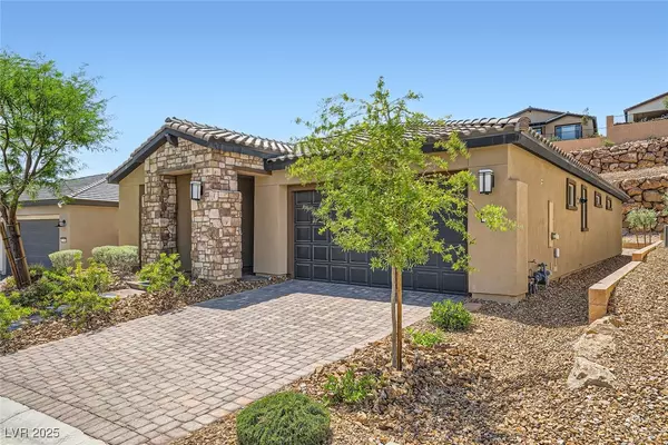 Henderson, NV 89011,243 Sun Glaze AVE