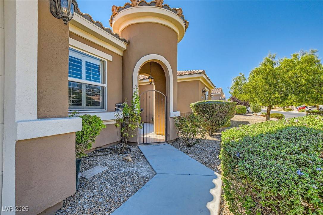 Las Vegas, NV 89130,6527 Lokai AVE