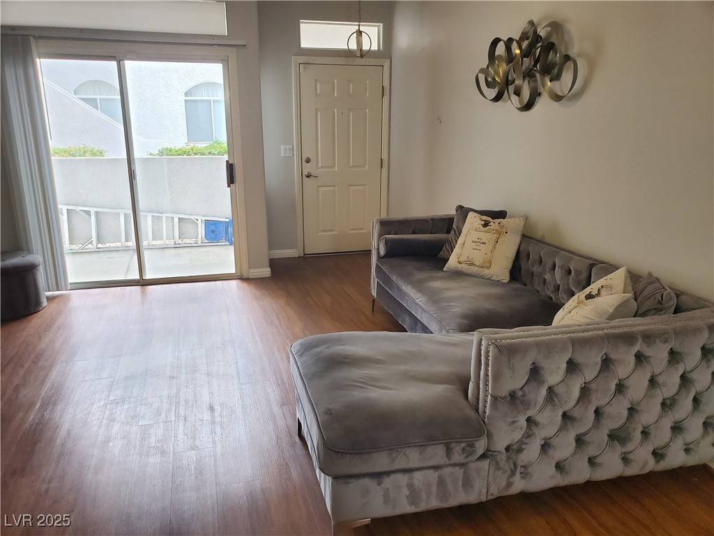 Henderson, NV 89052,700 Carnegie ST #2013