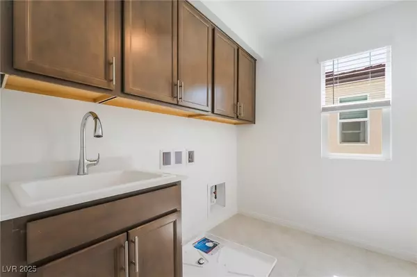 Las Vegas, NV 89113,8131 Beebrush CT