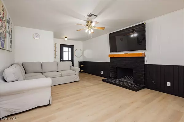 Las Vegas, NV 89142,1315 Chatsworth CT
