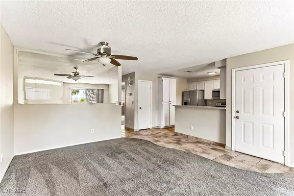 Laughlin, NV 89029,2232 Aspen Mirror WAY #103