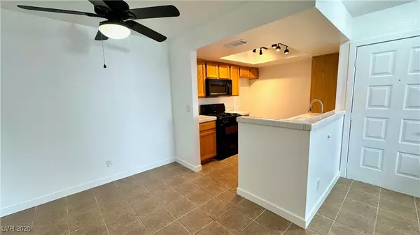 Las Vegas, NV 89145,7100 Pirates Cove RD #1022