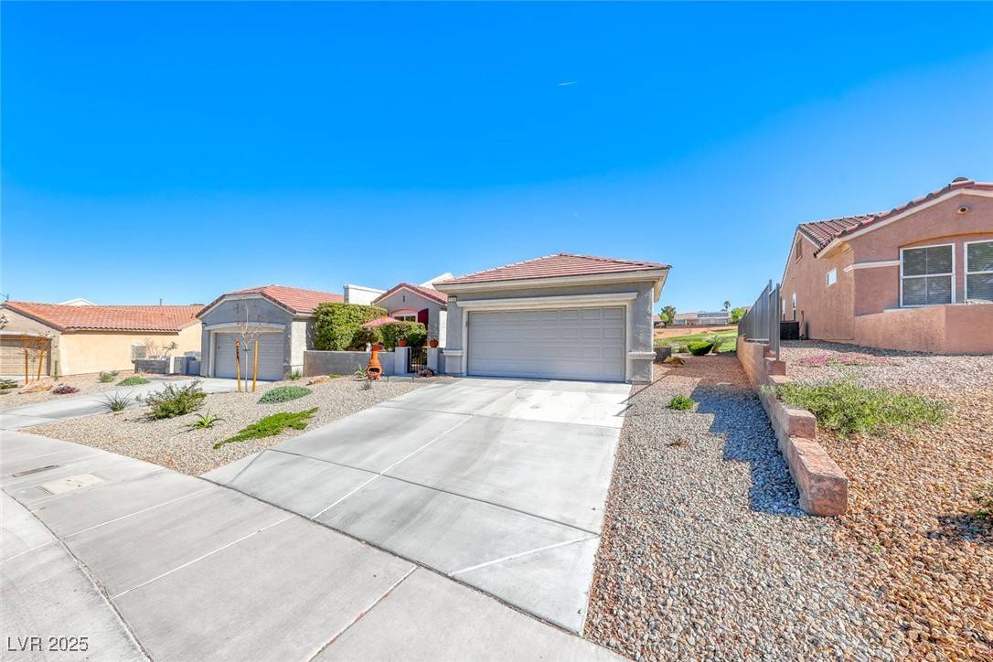 Henderson, NV 89052,2734 Grand Forks RD