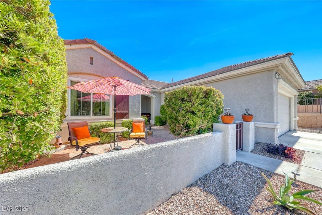 Henderson, NV 89052,2734 Grand Forks RD
