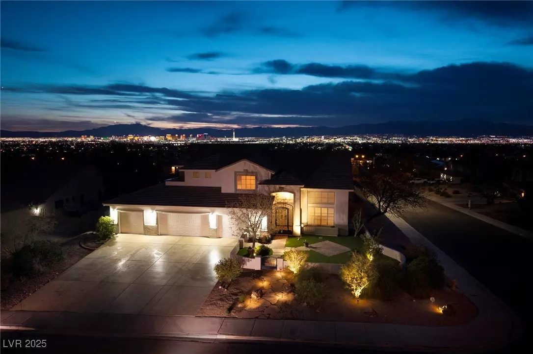 Las Vegas, NV 89110,979 Evening Dew DR
