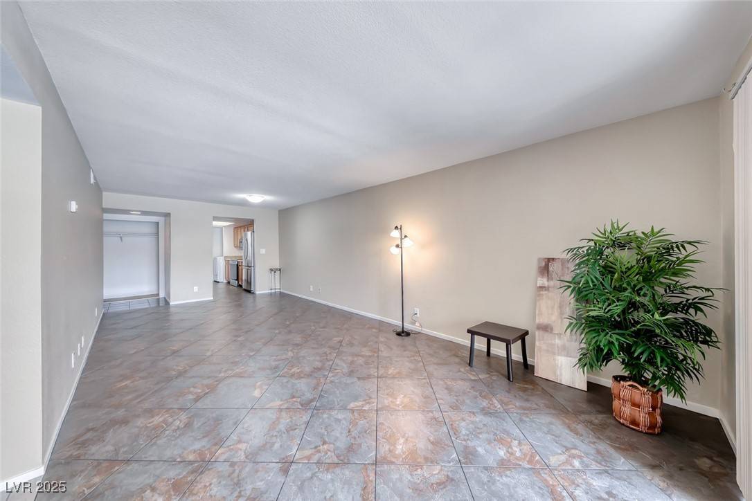 Henderson, NV 89014,1937 Scimitar DR #37