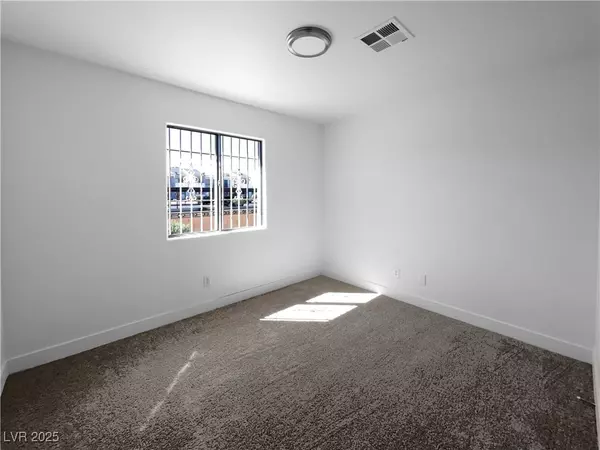 Las Vegas, NV 89115,3829 Soda Springs DR