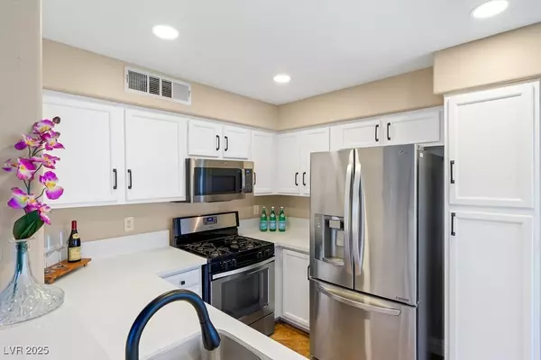3123 Key Largo DR #101, Las Vegas, NV 89120