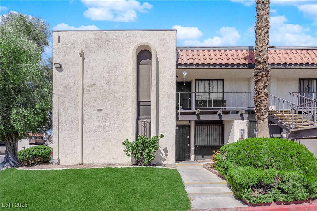 Las Vegas, NV 89169,1440 Vegas Valley DR #1