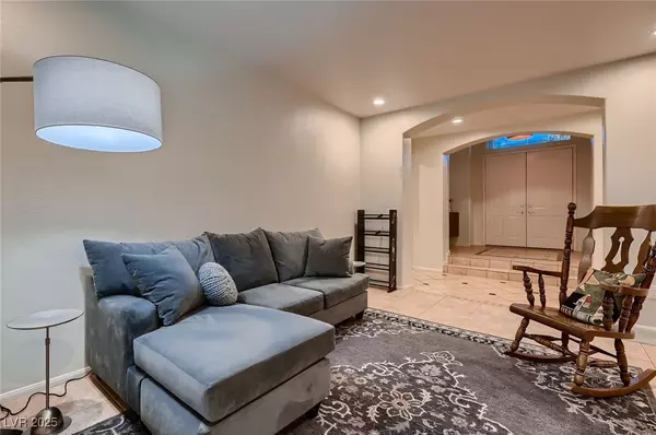 Las Vegas, NV 89148,379 Fynn Valley DR