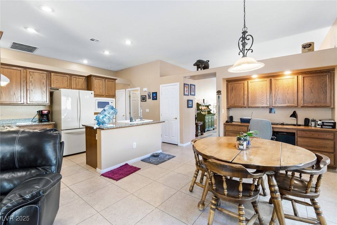 Las Vegas, NV 89131,7348 Zion Falls ST