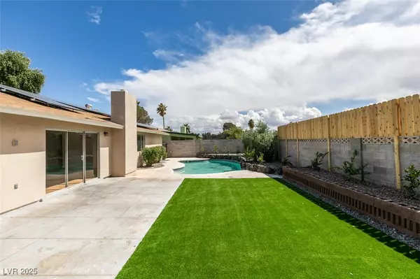 Las Vegas, NV 89121,4855 San Sebastian AVE