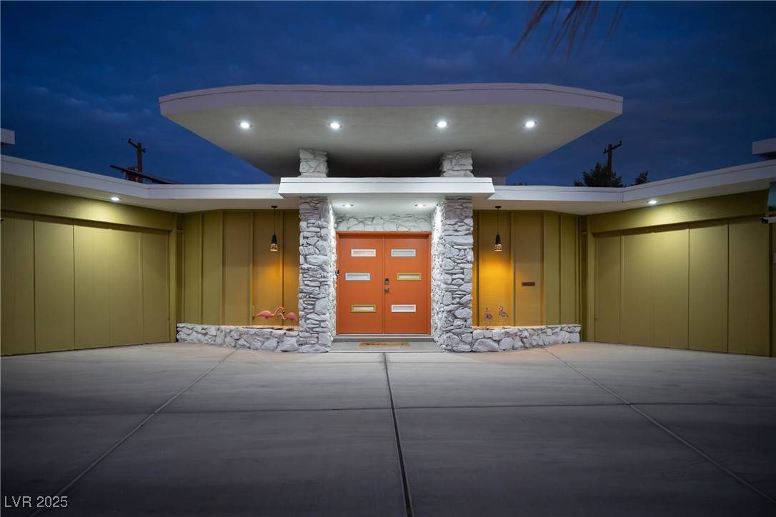 Las Vegas, NV 89169,3586 SPENCER ST
