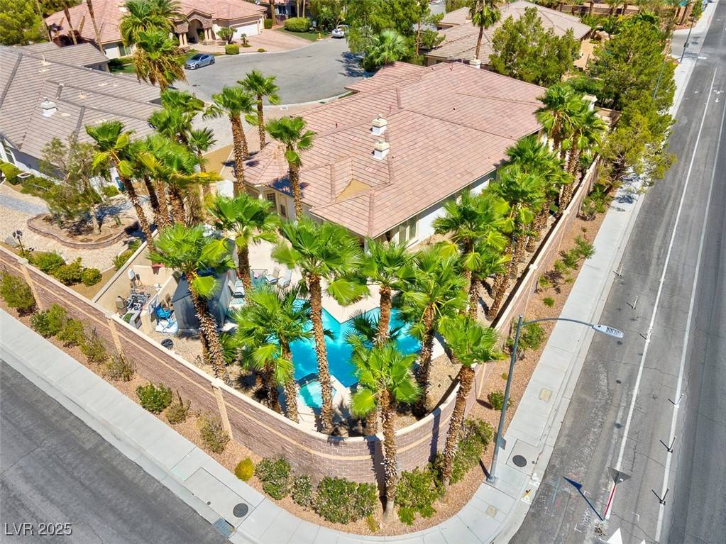 Las Vegas, NV 89117,2290 Casa Bella CT