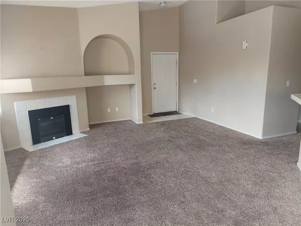 Las Vegas, NV 89145,900 Heavenly Hills CT #219
