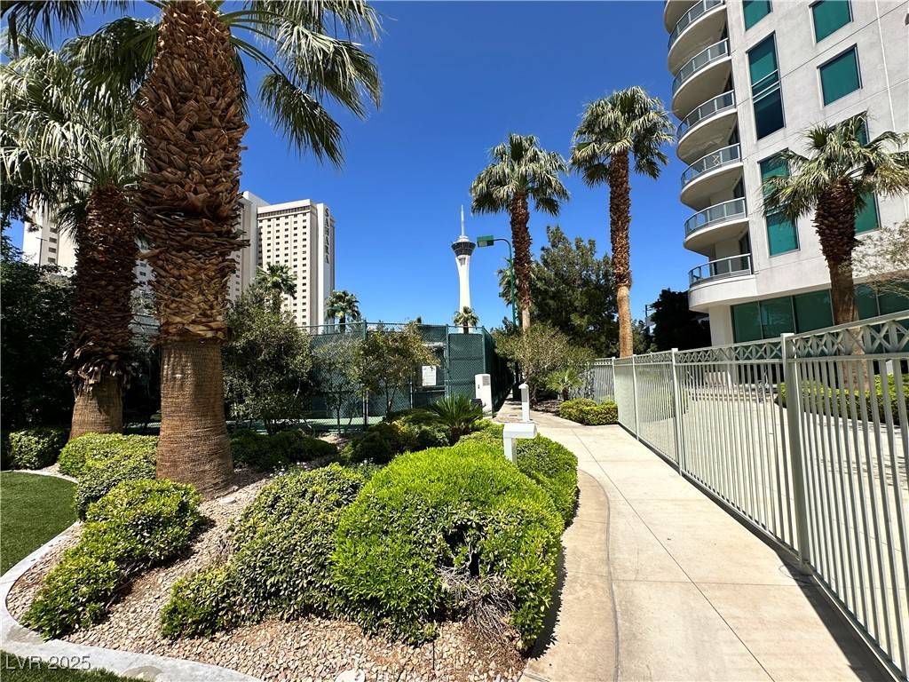 Las Vegas, NV 89109,222 Karen AVE #2505