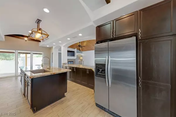 Las Vegas, NV 89117,7165 Laredo ST