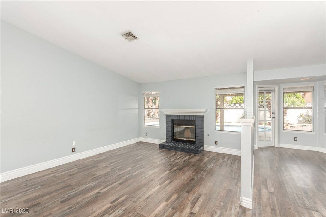 Henderson, NV 89074,2842 Mahogany Grove AVE