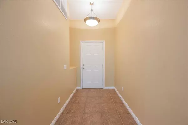 Las Vegas, NV 89145,9173 Whitekirk PL