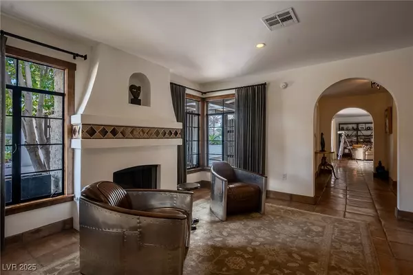 Las Vegas, NV 89107,1450 Rancho CIR